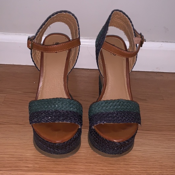 Cute Teal Wedges - Picture 3 of 3